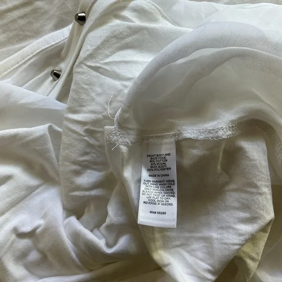 NWT Express White Sleeveless Studded Neck Sheer Back High Low Top Size Medium - Picture 7 of 8